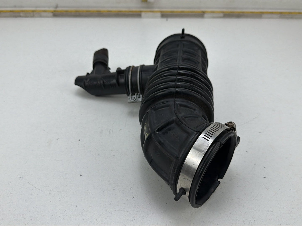 2013-2019 Nissan Sentra 1.8L Air Intake Cleaner Duct Hose Tube 3RC23 OEM