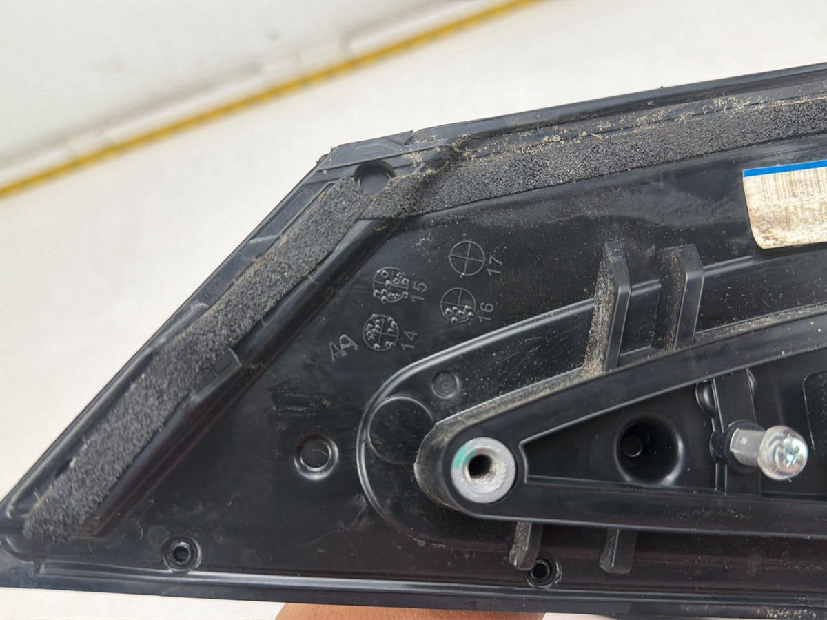2015-2018 Kia Sedona Front Left Driver Side Power Door Mirror 037560 OEM