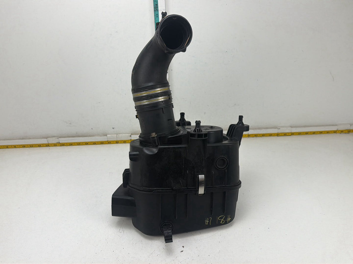 2014-2017 Maserati Ghibli Left Engine Intake Air Cleaner Filter Box Housing OEM