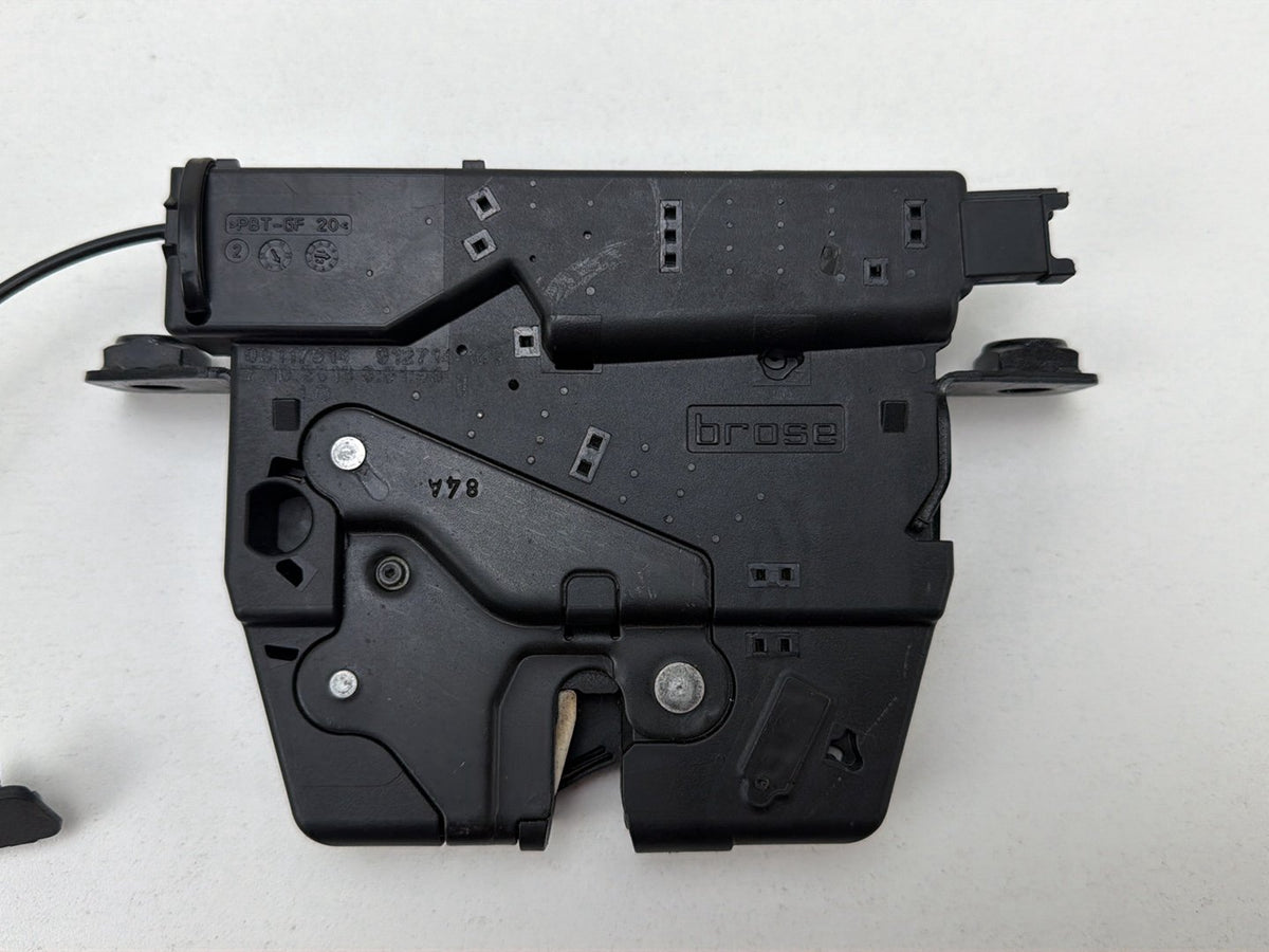 2012-2014 BMW X1 E84 Tailgate Boot Trunk Lock Latch 912781-106 OEM