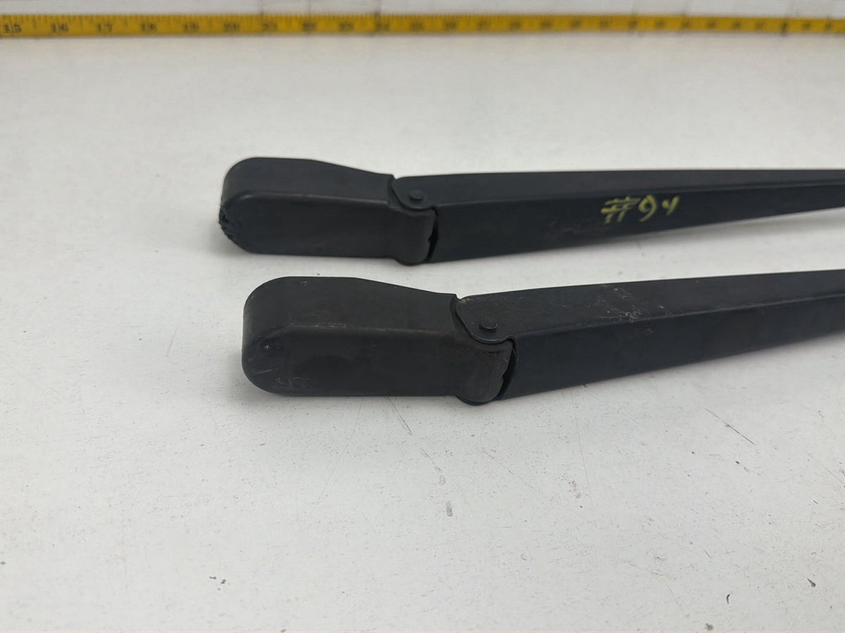 2003-2006 Lincoln Navigator U228-Right&Left Windshield Wiper Arms 2L14 17526 OEM