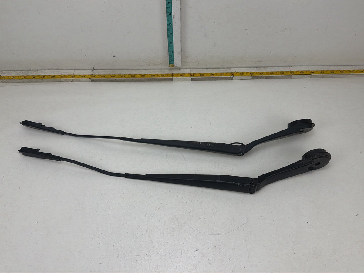 2012-2014 Ford Focus MK2 Windshield Wiper Arm Set CM5117527AD,CM5117526AD OEM