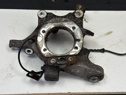 2014-2017 Maserati Ghibli III M157 Rear Left Side Spindle Wheel Knuckle Hub OEM
