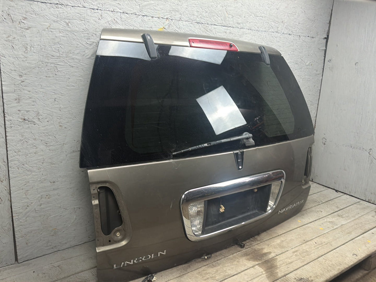 2003-2006 Lincoln Navigator U228 -Rear Trunk Lid Liftgate Tailgate Hatch Panel