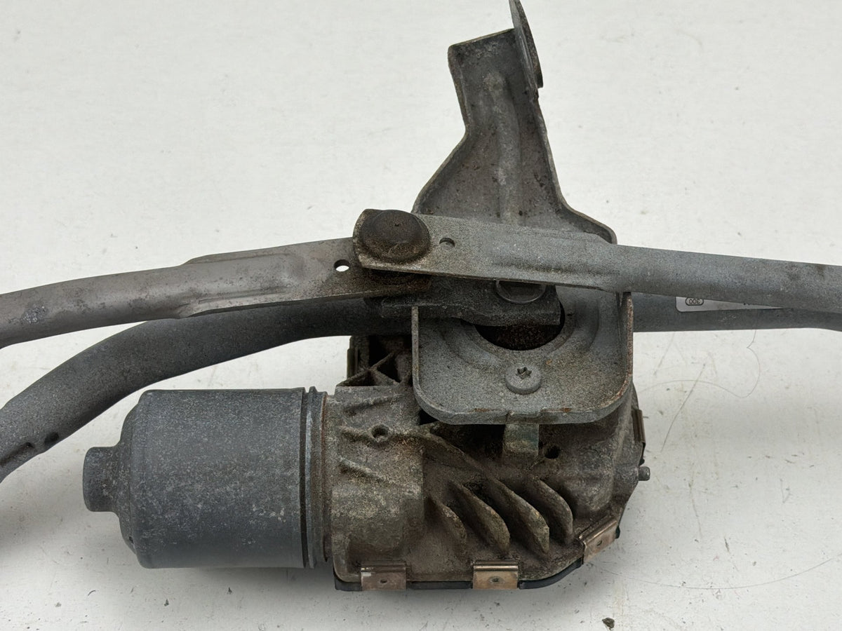 2014-2016 BMW 535i 550i xDrive F10 Front Wiper Motor Assembly 61617308771 OEM