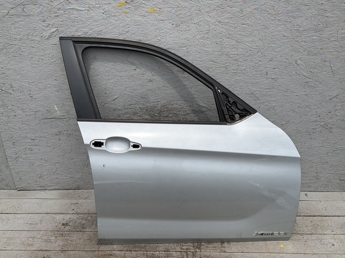 2014 BMW X1 E84 SUV Right Front Door OEM