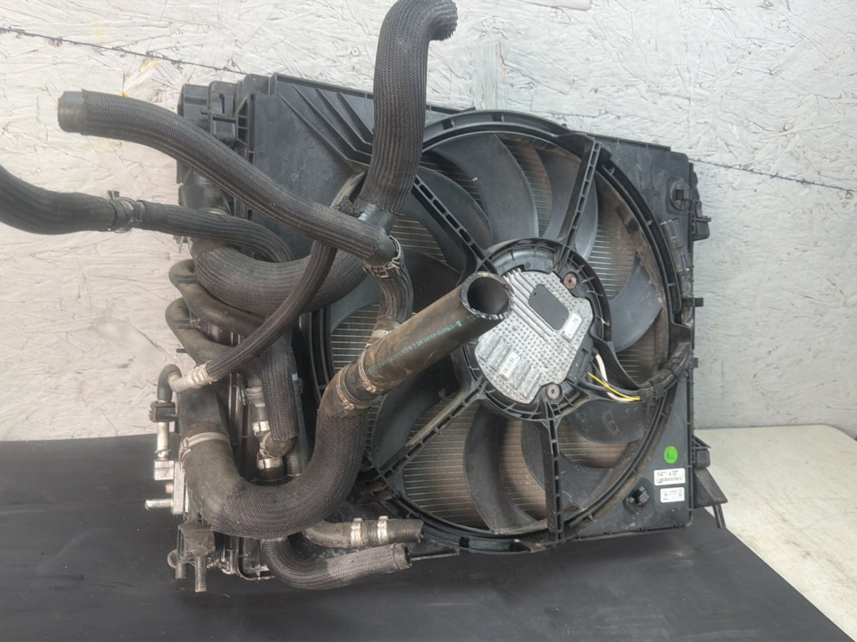 2014-2020 Maserati Ghibli Engine Radiator A/C Condenser Cooling Fan Shroud OEM