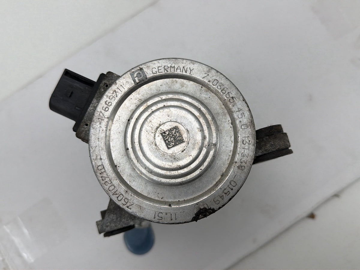 2014 BMW X1 E84 SUV Water Pump Pulley 17669711 OEM