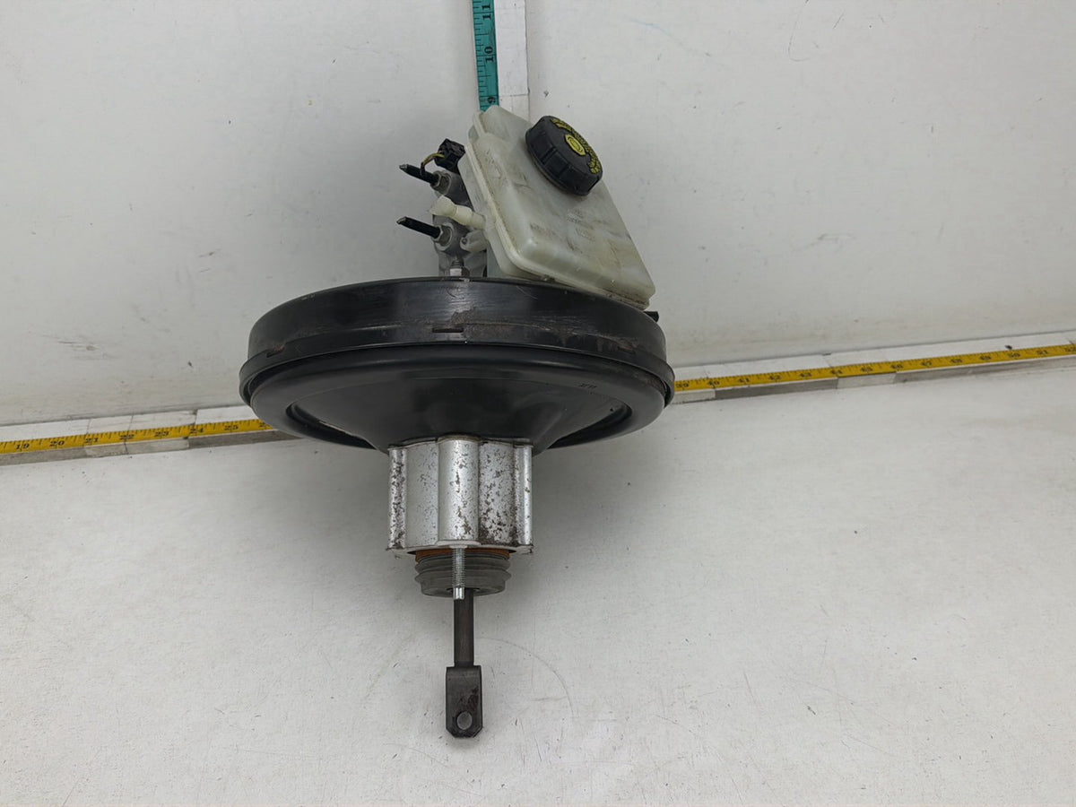 2007-2011 Mini Cooper S R56 Unit Master Cylinder Expansion Tank 34336863545 OEM