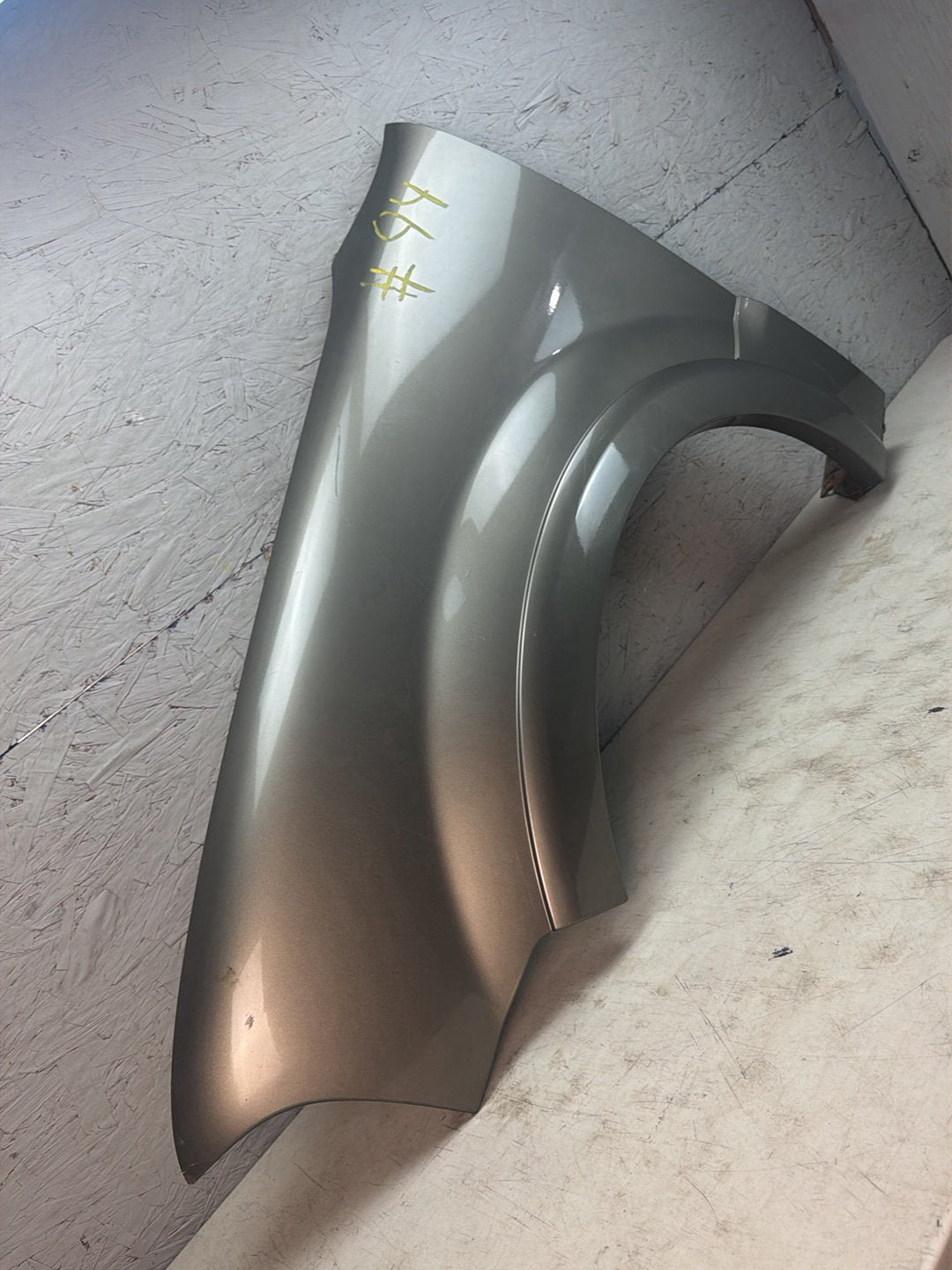 2003-2006 Lincoln Navigator U228 - Left Driver Side Front Fender OEM