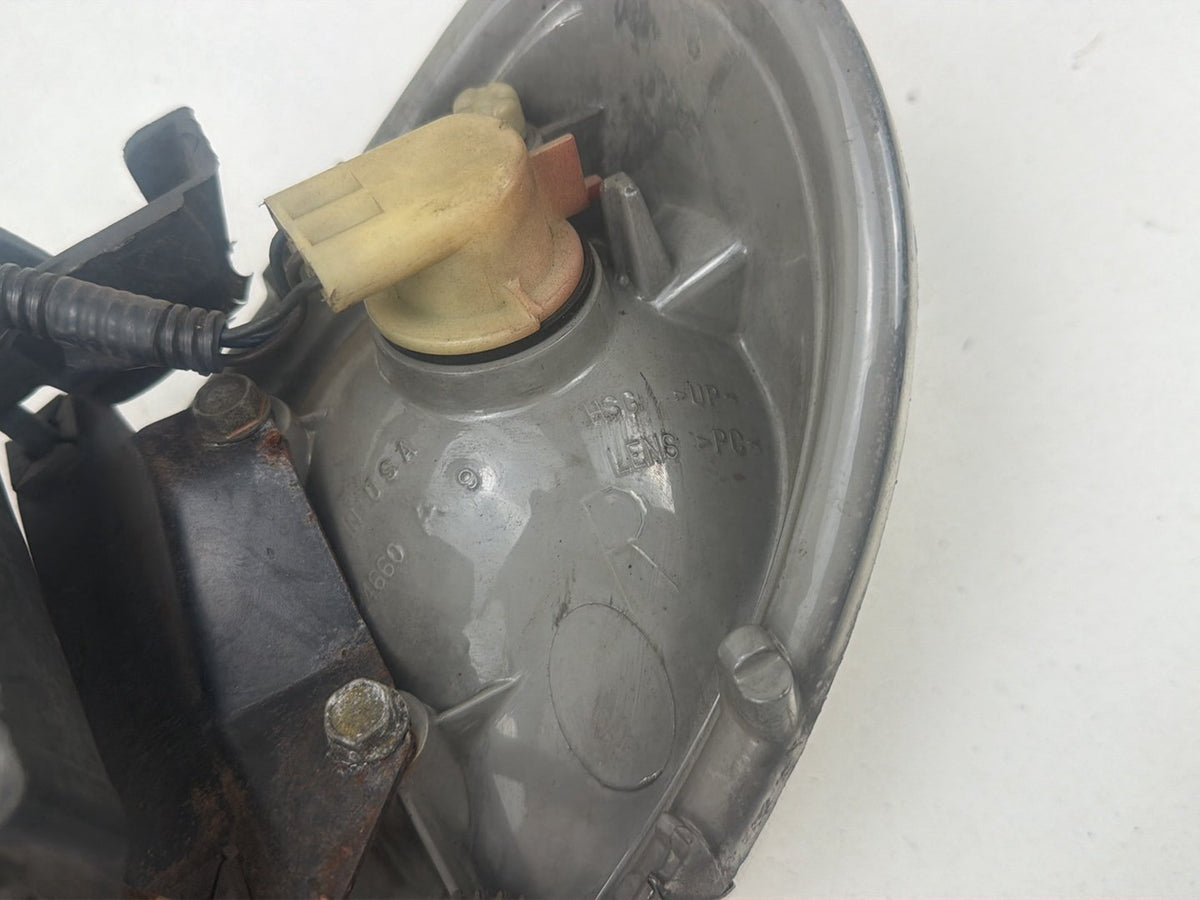 1996-1998 Pontiac Grand AM Front Right Passenger Side Headlamp Light OEM