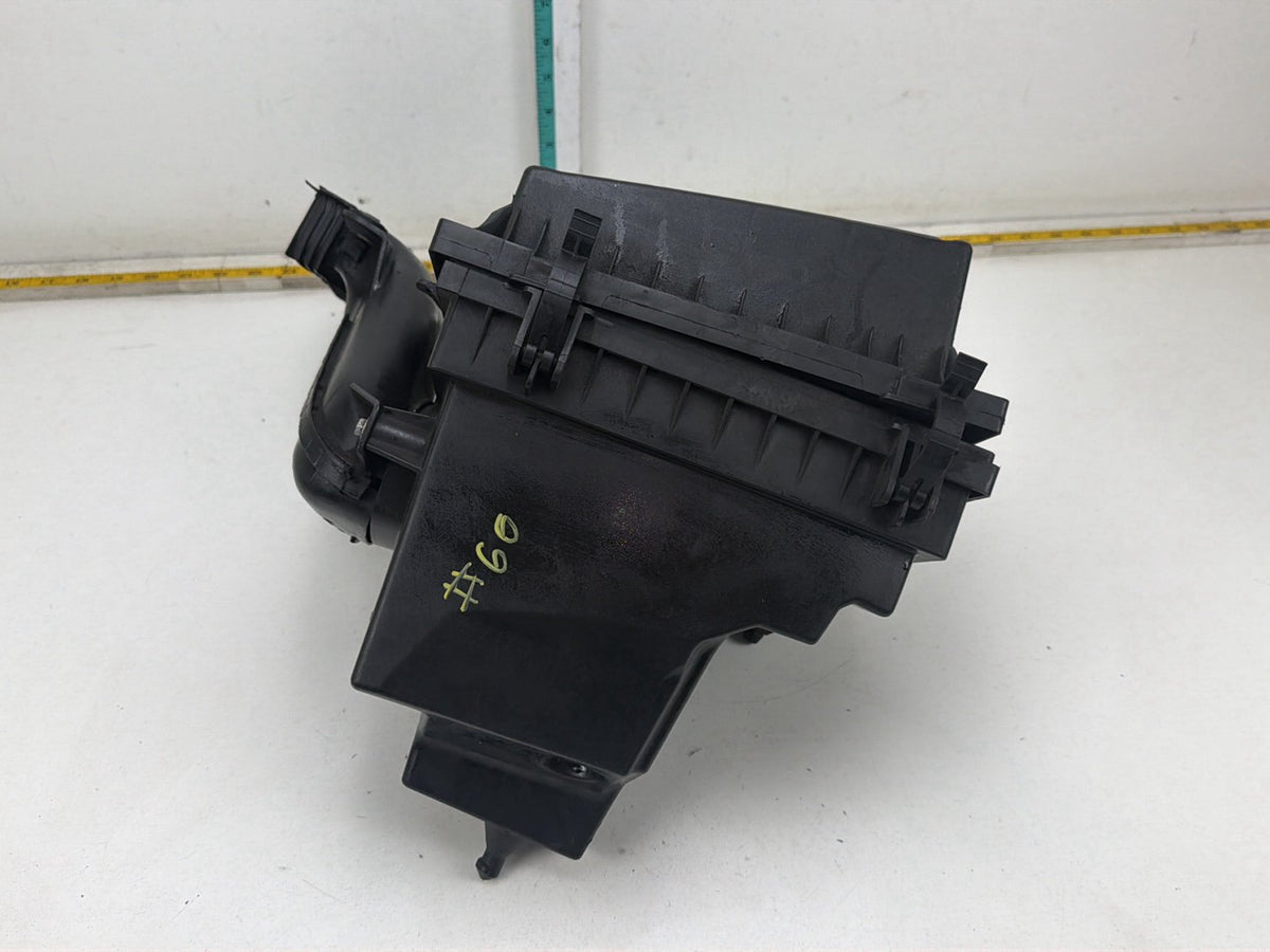 2013-2016 Lincoln MKZ Engine Air Cleaner Intake Housing Box DS73-9A600-AC OEM