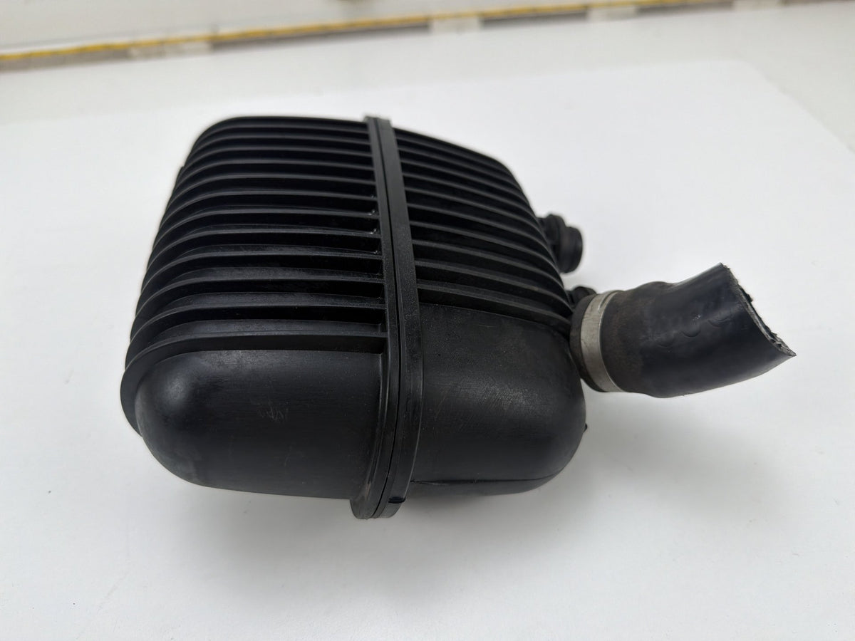 2009-2017 Audi Q5 Turbo Intercooler Silencer Air Intake Resonator 8K0129955A OEM