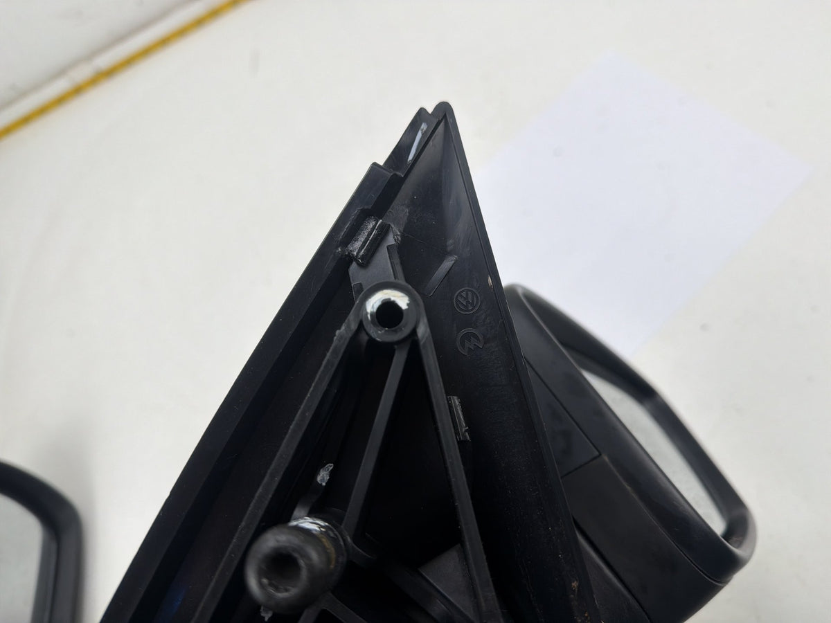 2017-2018 Volkswagen Jetta Front Right Passenger Side View Door Mirror OEM