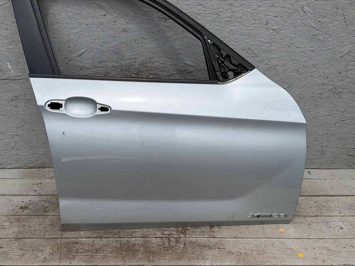 2014 BMW X1 E84 SUV Right Front Door OEM