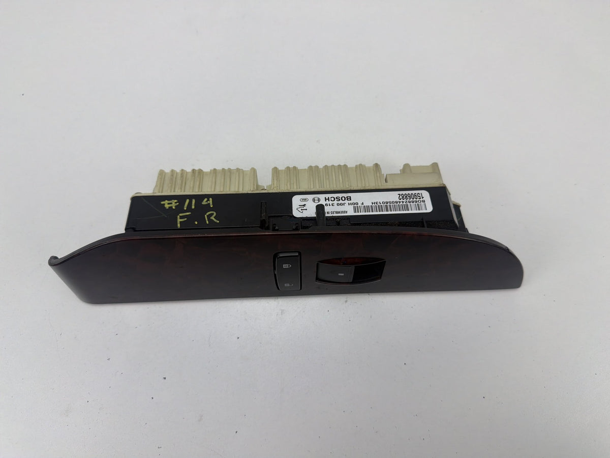2007-2014 GMC DENALI GMT900 Front Right Side Power Window Switch 15906882 OEM