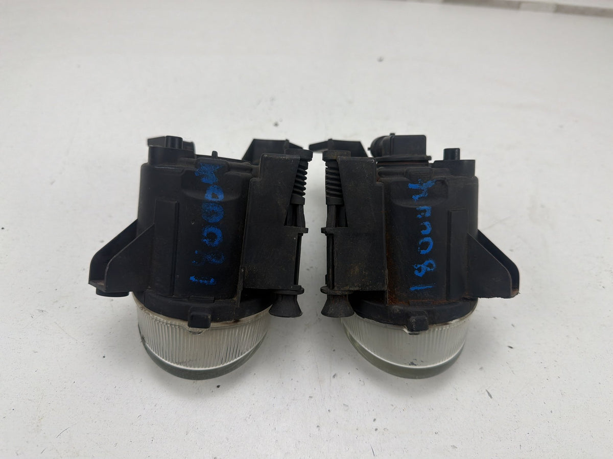 2005-2008 Audi A4 Front Bumper Fog Driving Lights Lamps Pair 8E0941699C OEM