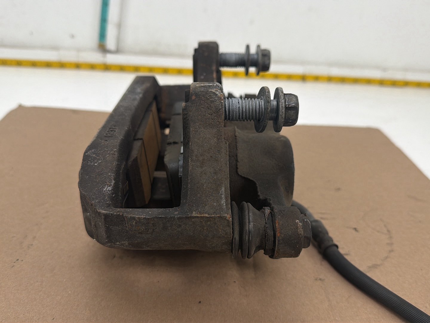 2011-2019 Ford Explorer Front Right Passenger Side Brake Caliper Dual Piston OEM