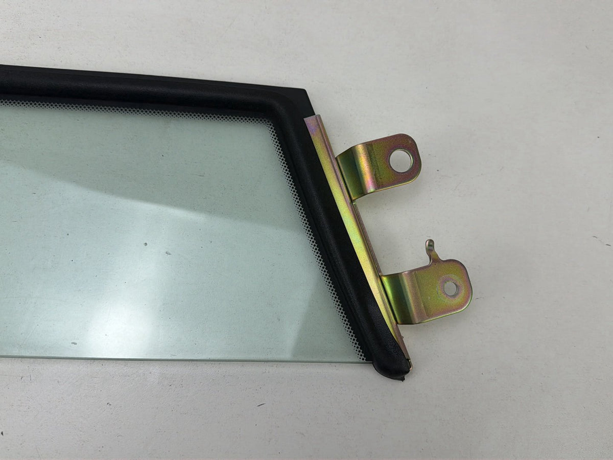2004-2009 Nissan 350Z Convertible Roadster Center Glass Wind Deflector Screen