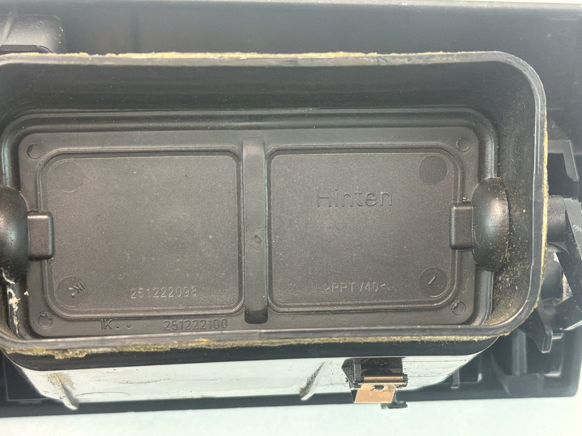 2004-2010 BMW X3 Centre Dash Climate AC Air Vent Assembly Black 3415965 OEM