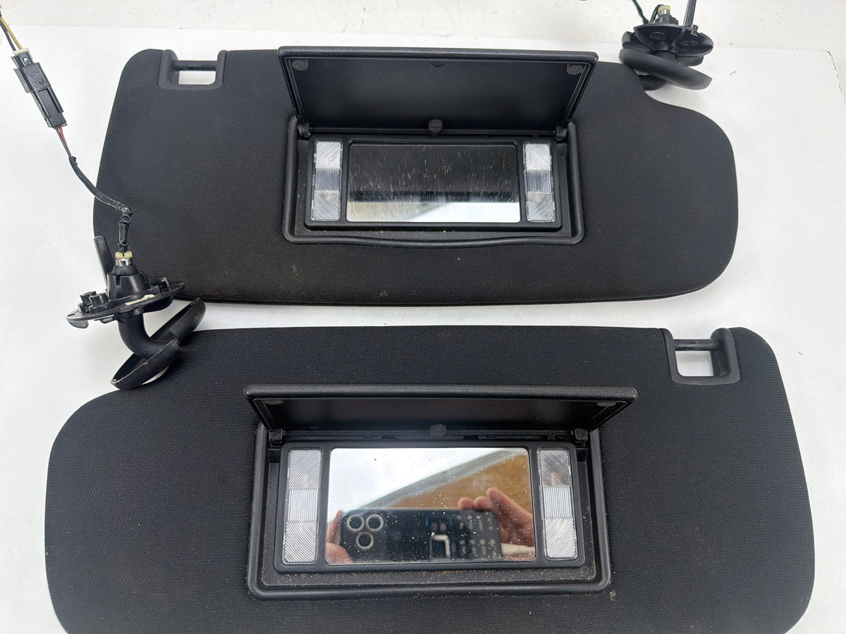 2014-2021 Jeep Grand Cherokee Left Right Illuminated Sun Visors Pair OEM