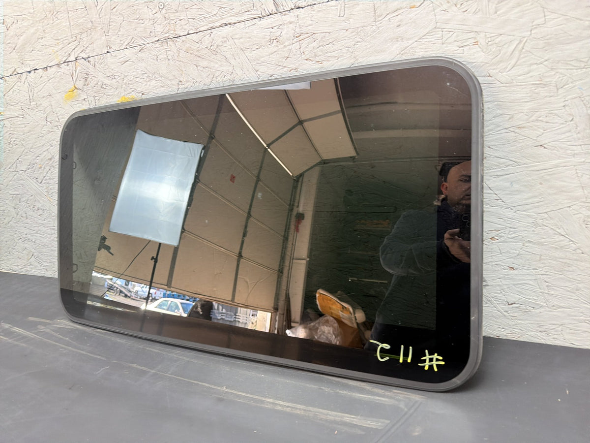 2014-2020 Maserati Quattroporte VI M156 Front Roof Sunroof Glass Window OEM