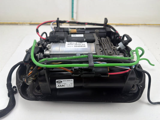 2010-2012 Land Rover Range Rover L322 Air Ride Suspension Compressor Pump OEM
