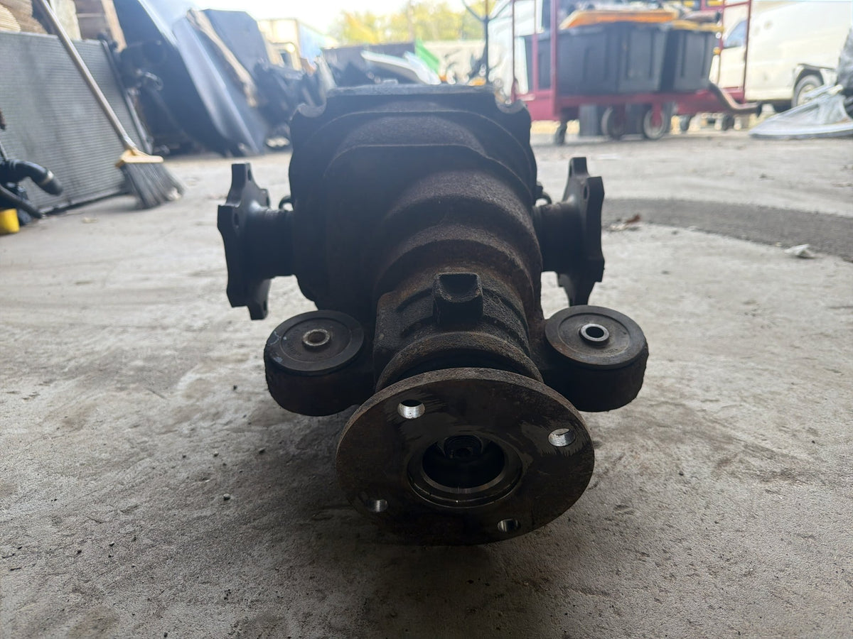 2011-2017 Infiniti QX56 5.6L Rear Axle Differential Carrier Assembly OEM
