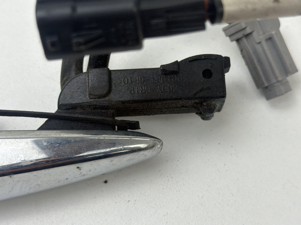 2013-2019 Nissan Sentra Front Left Driver Side Exterior Door Handle OEM
