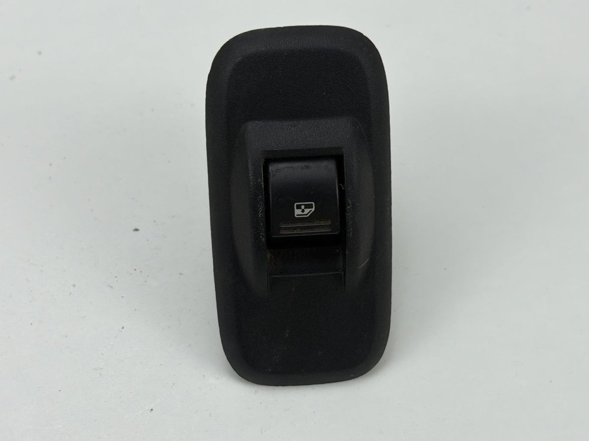 2006-2009 GMC Envoy Rear Left or Right Side Door Window Switch 15806861 OEM