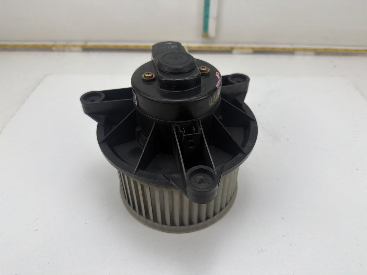 2004-2009 Dodge Durango Hvac Heater Blower Motor 05061382AA OEM