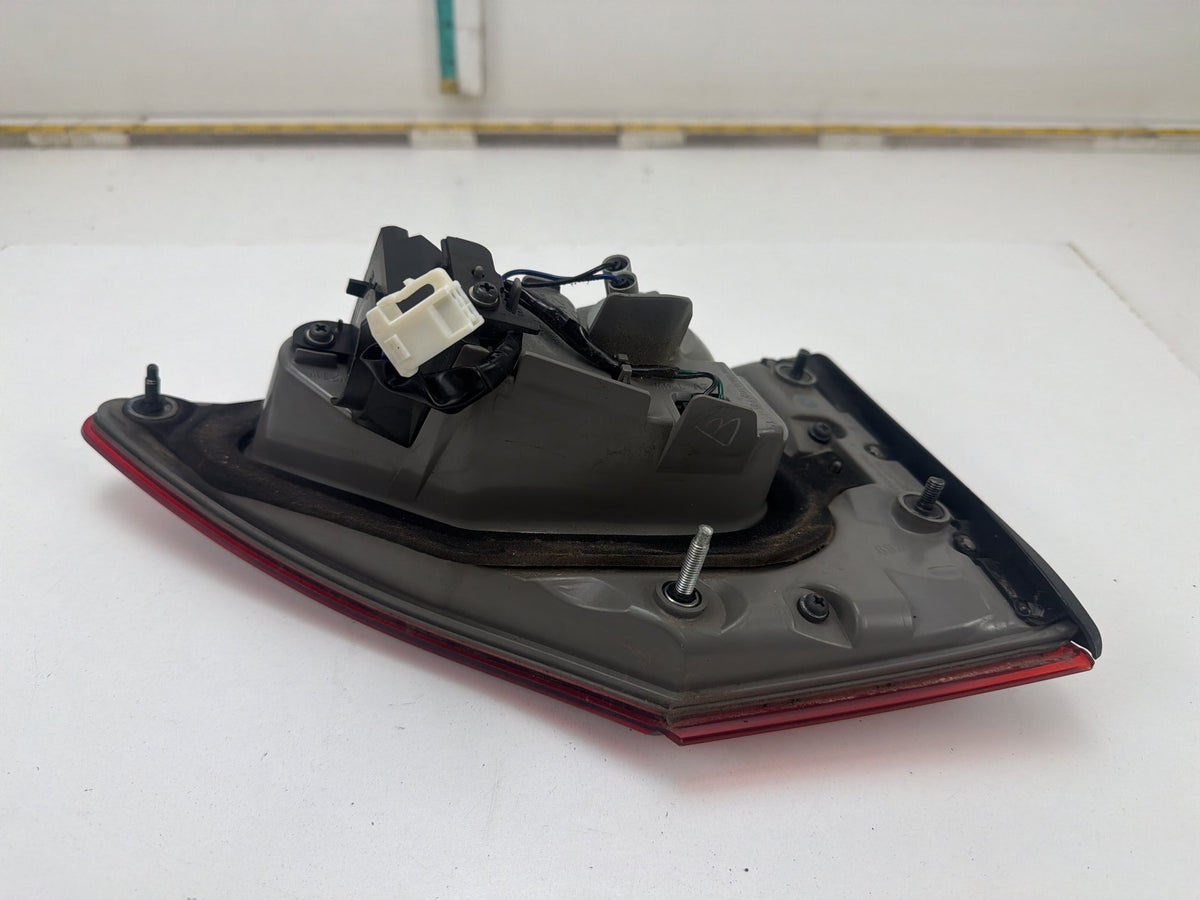 2010-2015 Lexus IS250C Convertible Right Passenger Side Inner Tail Light OEM