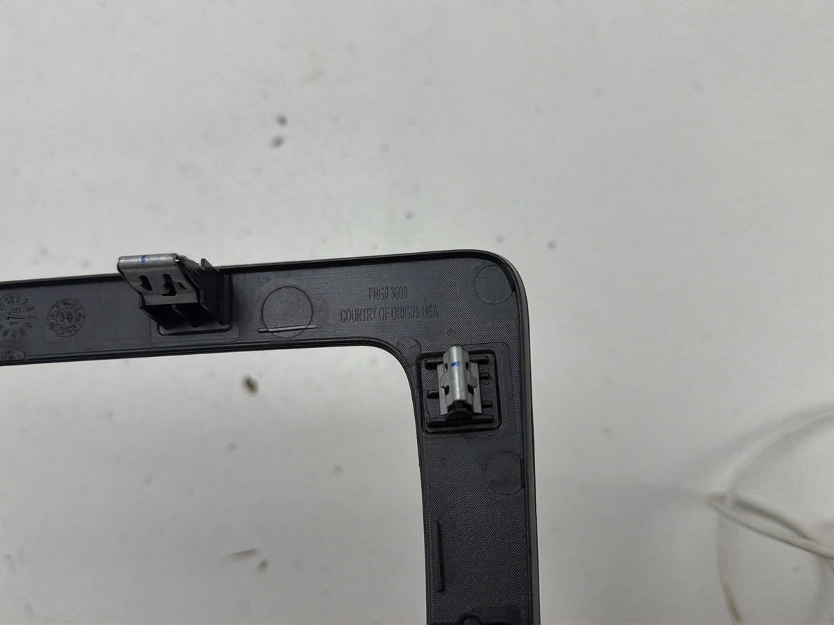 2013-2017 Chevrolet Traverse Radio Bezel Trim A/C Heater Climate Control OEM