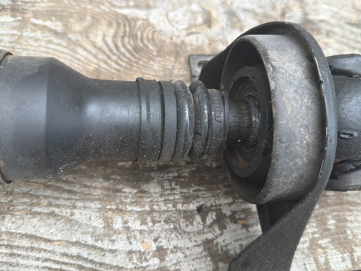 2010-2011 Mercedes-Benz E350 Coupe Rear Drive Shaft Propeller 2044107806 OEM