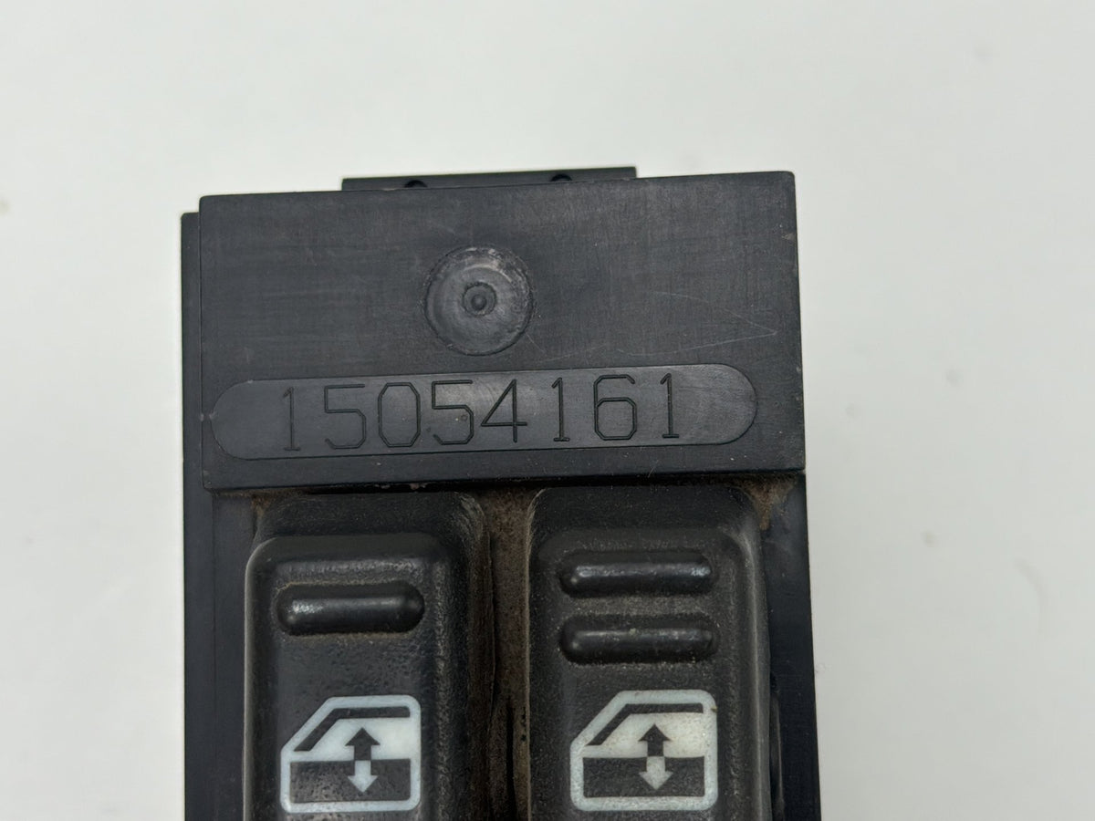 1999-2002 GMC Sierra 1500 Front Left Driver Side Door Master Window Switch OEM