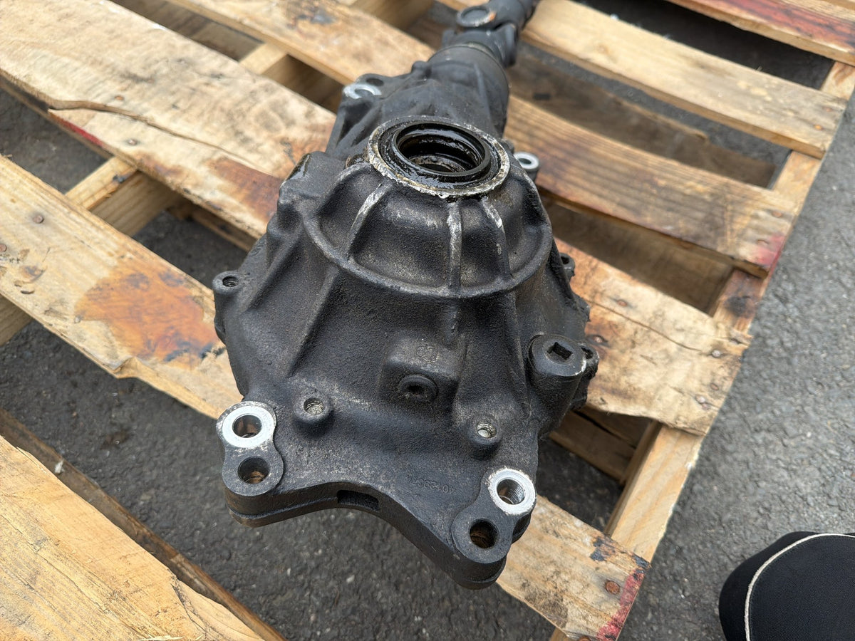 2017-2020 Jaguar F-Pace 2.0L 115K Front Differential Carrier W/Drive Shaft OEM