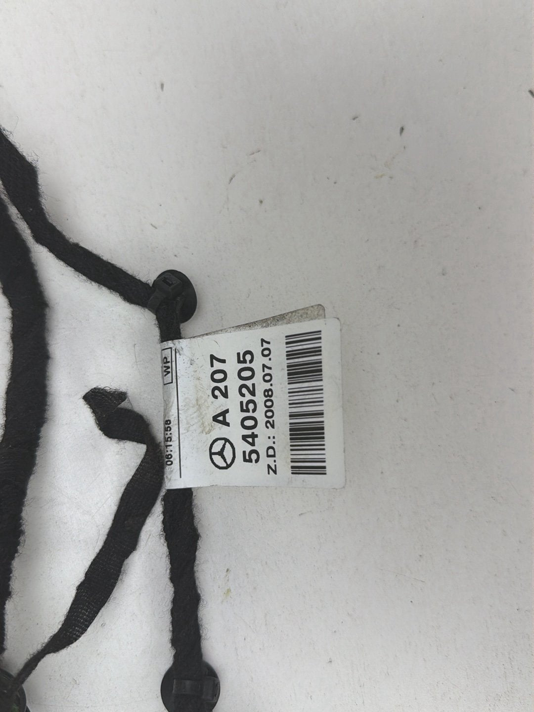 2010-2013 Mercedes-Benz E-Class-Left Front Door Wiring Harness A2075405205 OEM