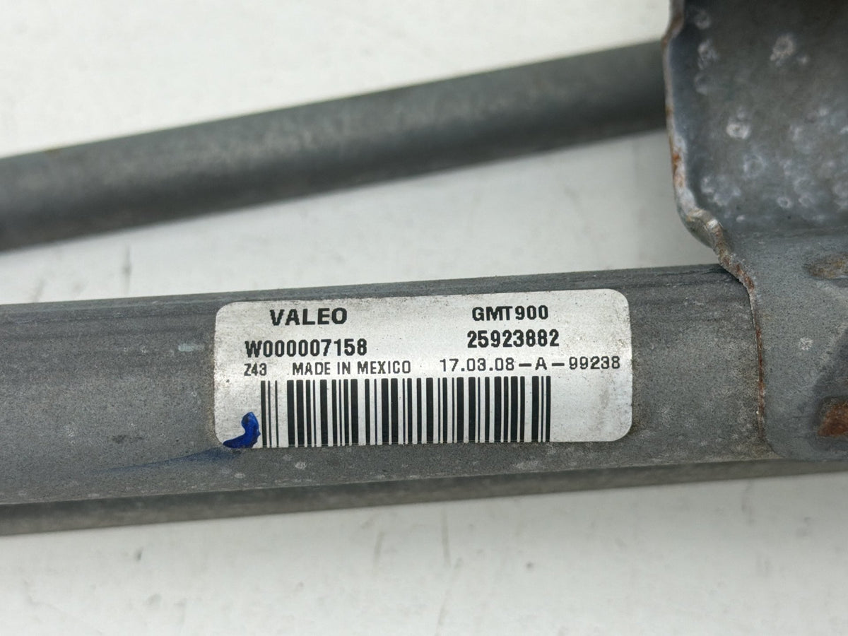 2007-2014 GMC Yukon XL 1500 Front Windshield Wiper Linkage w/ Motor OEM