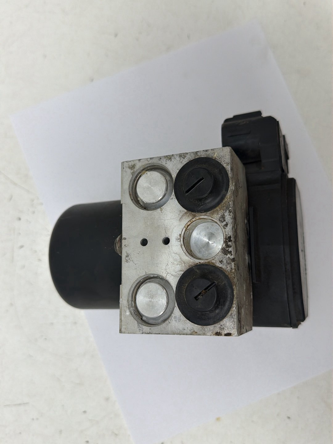 1997-2001 Toyota Camry Anti-Lock Brake ABS Pump Actuator Module 44510-33070 OEM