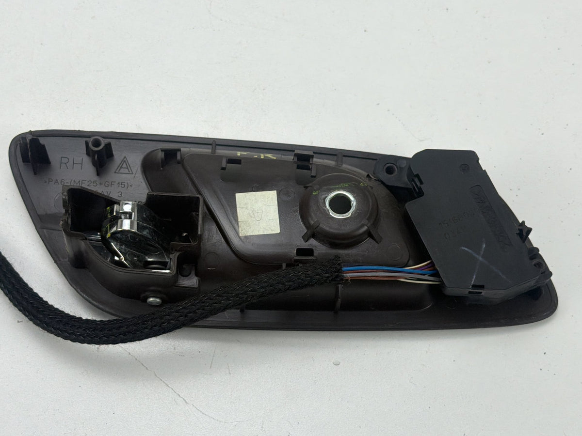 2007-2013 GMC Sierra 1500 Front Right Interior Door Handle OEM