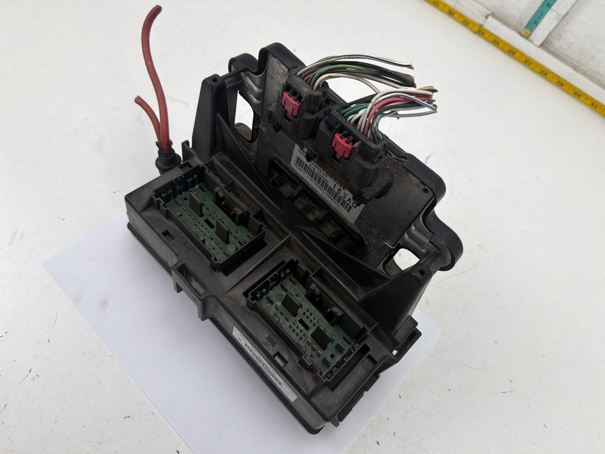 2008-2009 Jeep Grand Cherokee Fuse Box Relay Panel Body Module P04692163AG OEM