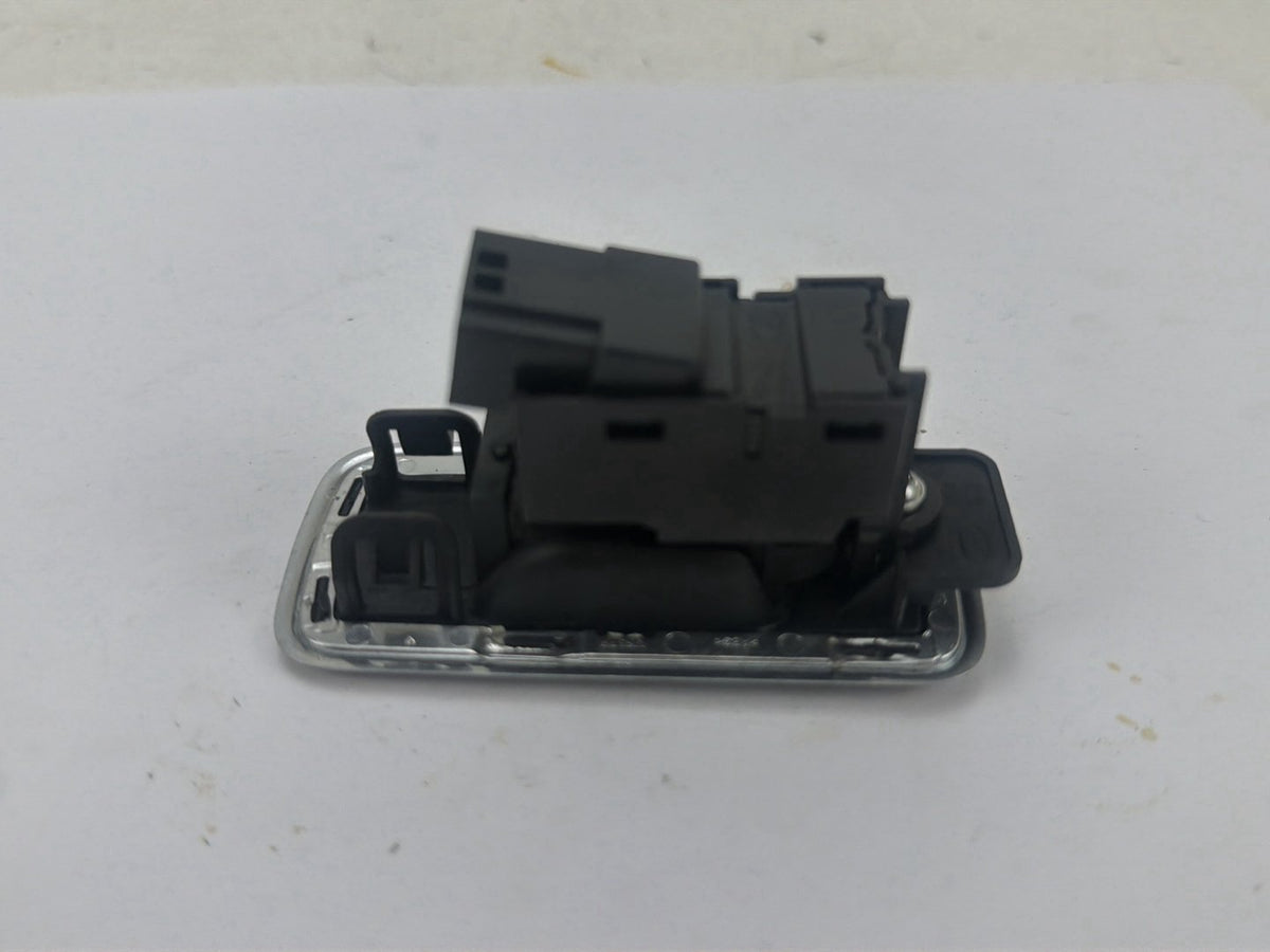 2017-2020 Jaguar F-Pace- Front RH Passenger Door Window Switch GX73-14717-AC OEM