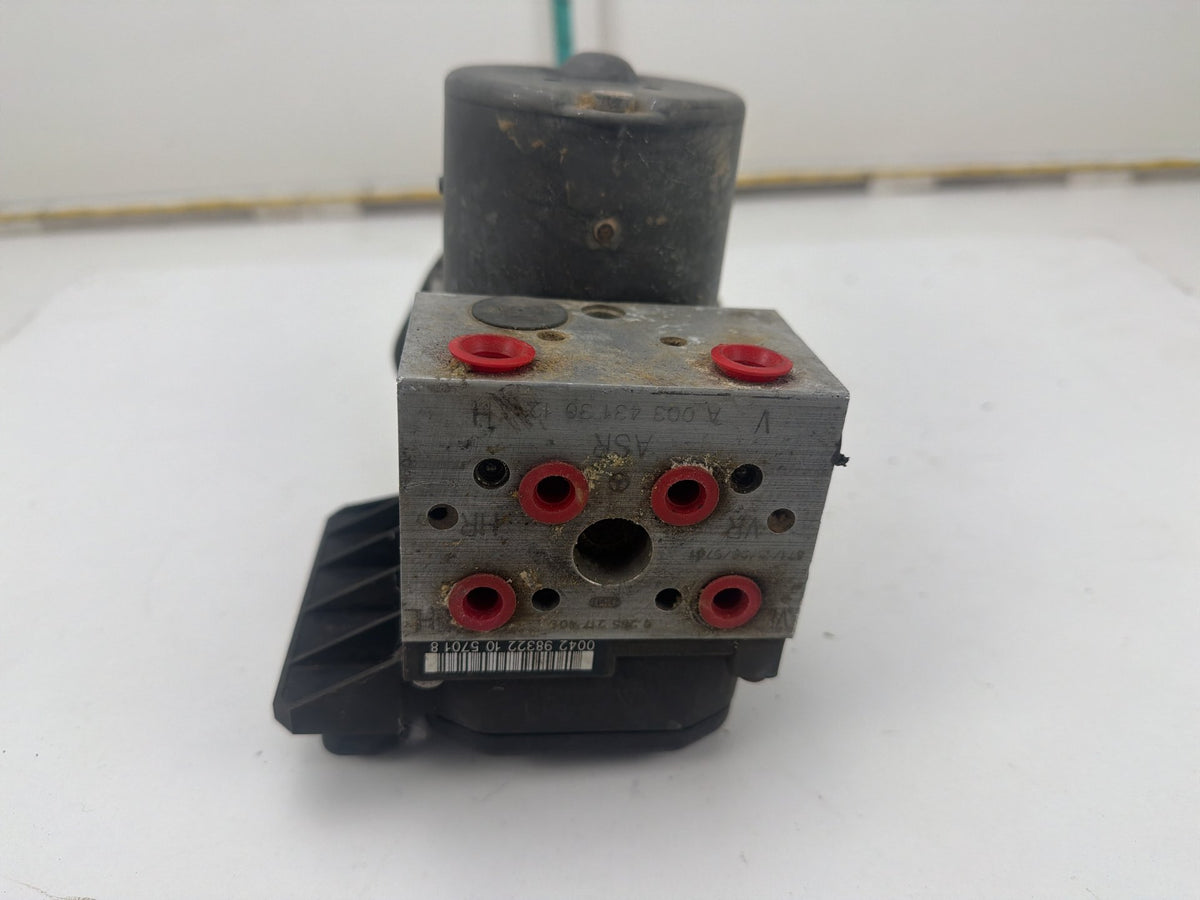 1998-1999 Mercedes E Class - Anti-Lock Brake ABS Pump A003 431 30 12 OEM