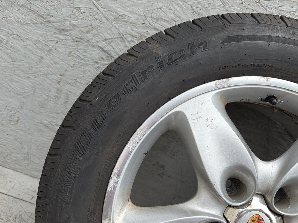 2003-2006 Porsche Cayenne Alloy Wheel Rim w/ Tire 8JX18 ET57 7L5601025C OEM