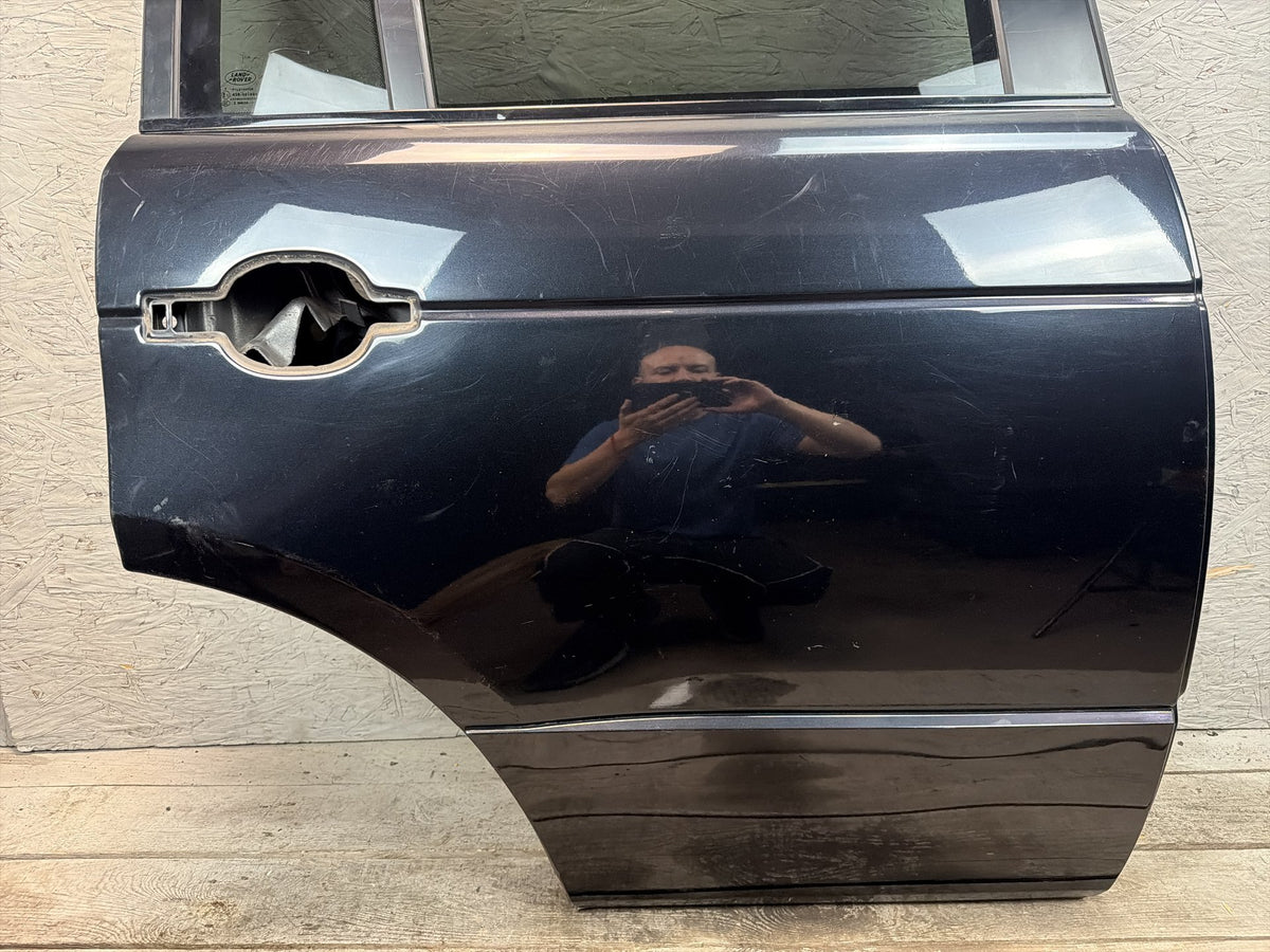 2006-2012 Land Rover Range Rover Rear Right Side Door Shell w/Glass OEM