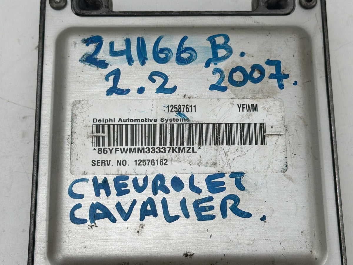 2003-2005 Chevrolet Cavalier 2.2L Engine Computer Brain Control Module PCM OEM