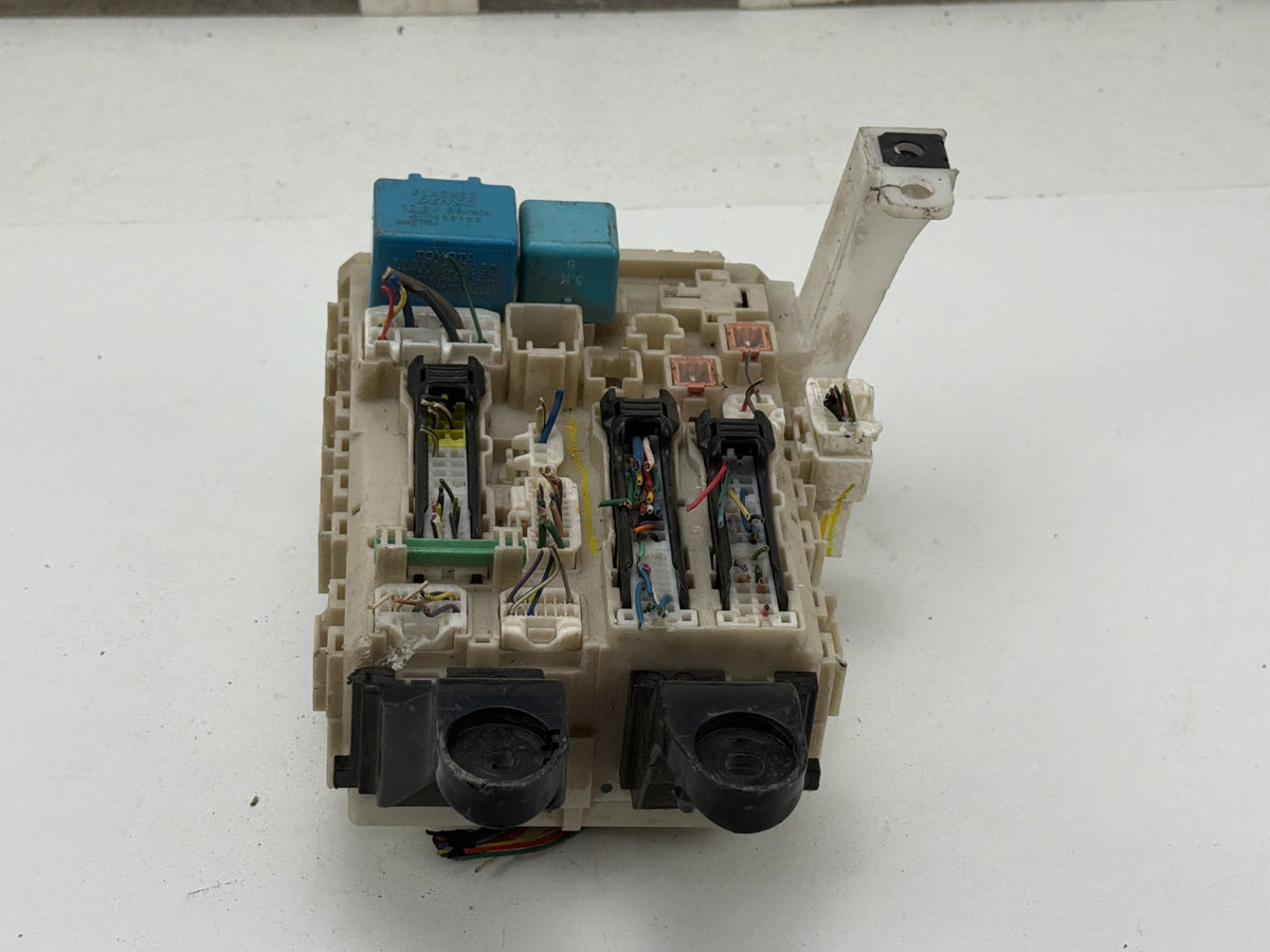 2009-2010 Pontiac Vibe Interior Cabin Fuse Box Relay Block 82730-01031 OEM