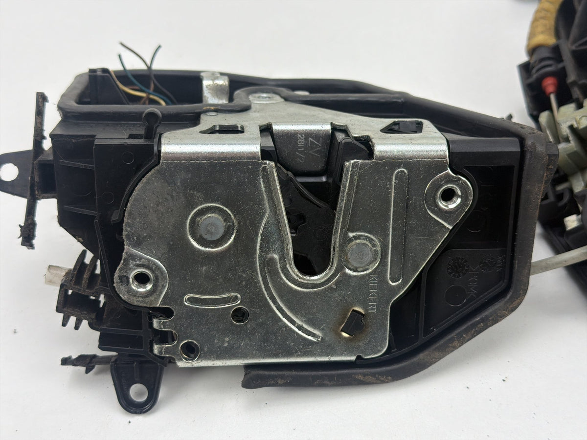 2009-2013 BMW 335i xDrive Rear Right Door Lock Latch Actuator Handle Bracket OEM