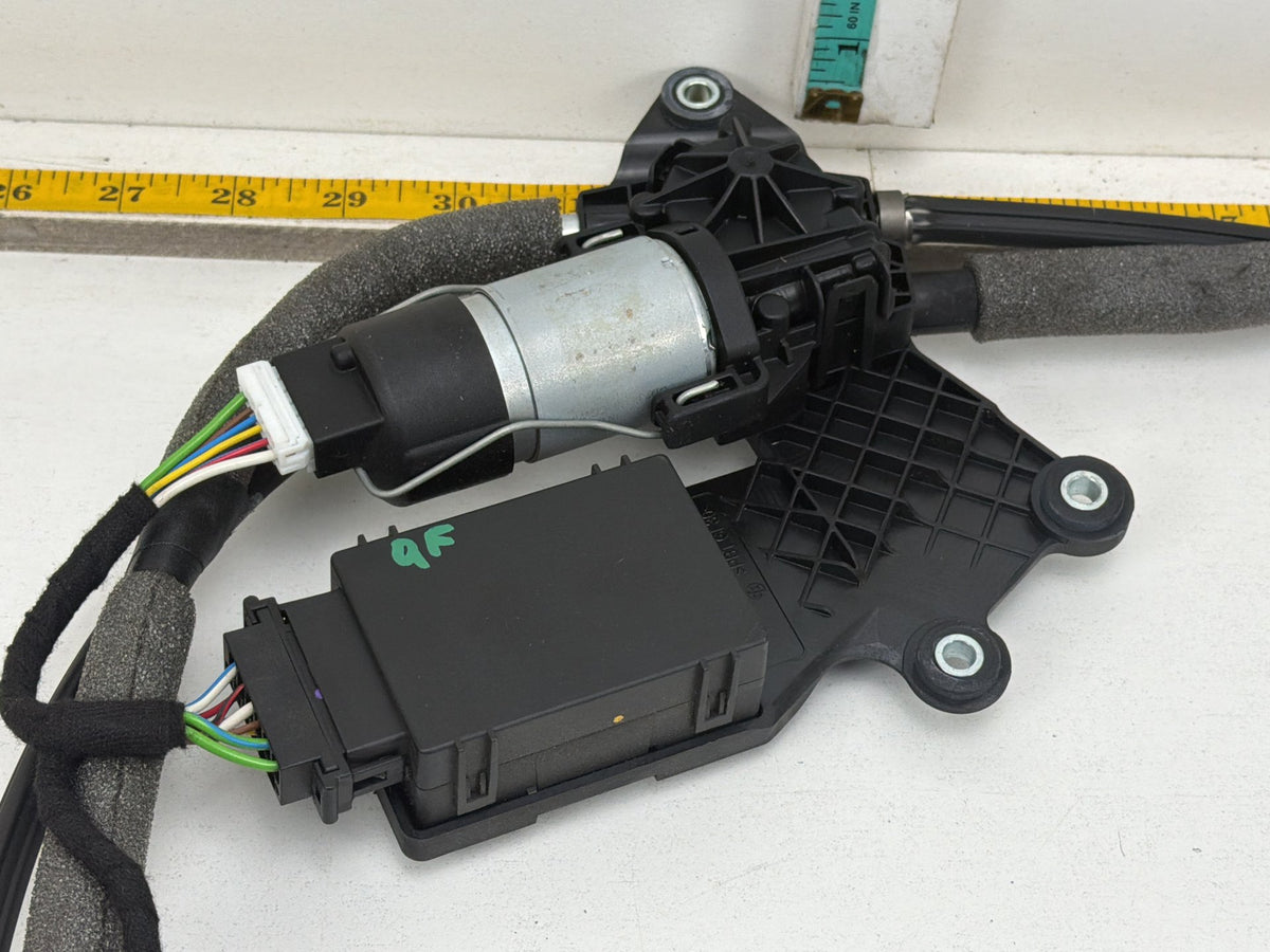 2014-2021 Maserati Quattroporte Rear Right Side Door Power Sunshade Motor OEM