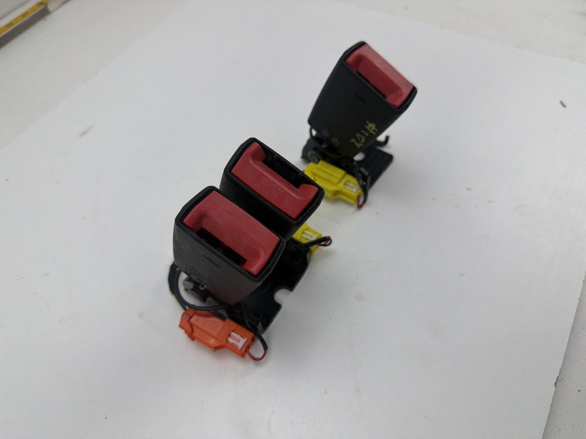 2011-2018 Volvo S60 Rear Seat Belt Buckle Set 34150327 OEM